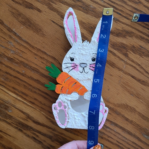 π°ππ Handpainted Wooden Easter Bunny Shadowbox - Picture 7 of 9